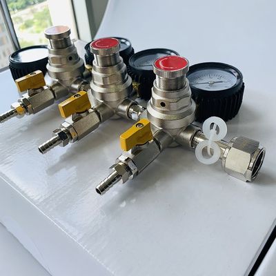 Главная Пивоварение Пиво CO2 верхний двойной регулировщик с клапаном безопасности снижения давления