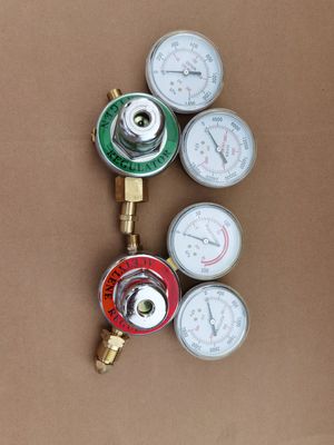 Сварный набор для резки кислород-ацетиленовый газорегулятор с двойным шлангом и режущим соусом