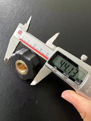 Настраиваемый черный EU-насос для удлинения подключения M16 * 1,5 мужского по 9 мм мужского подключения TIG-адаптер