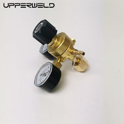 UPPERWELD Двухступенчатый кислородный регулятор, предназначенный для профессиональных применений сварки