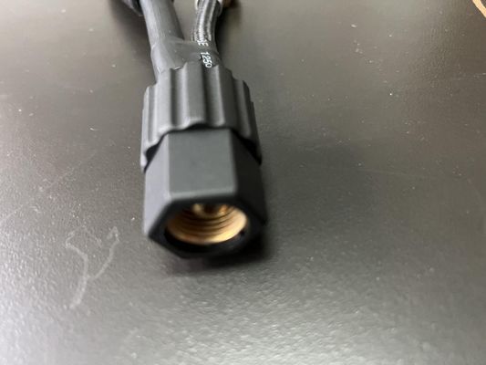Поддержка на заказ для разъема питания 10-25 Подключение к M16 * 1.5 Женский адаптер вращающейся гайки